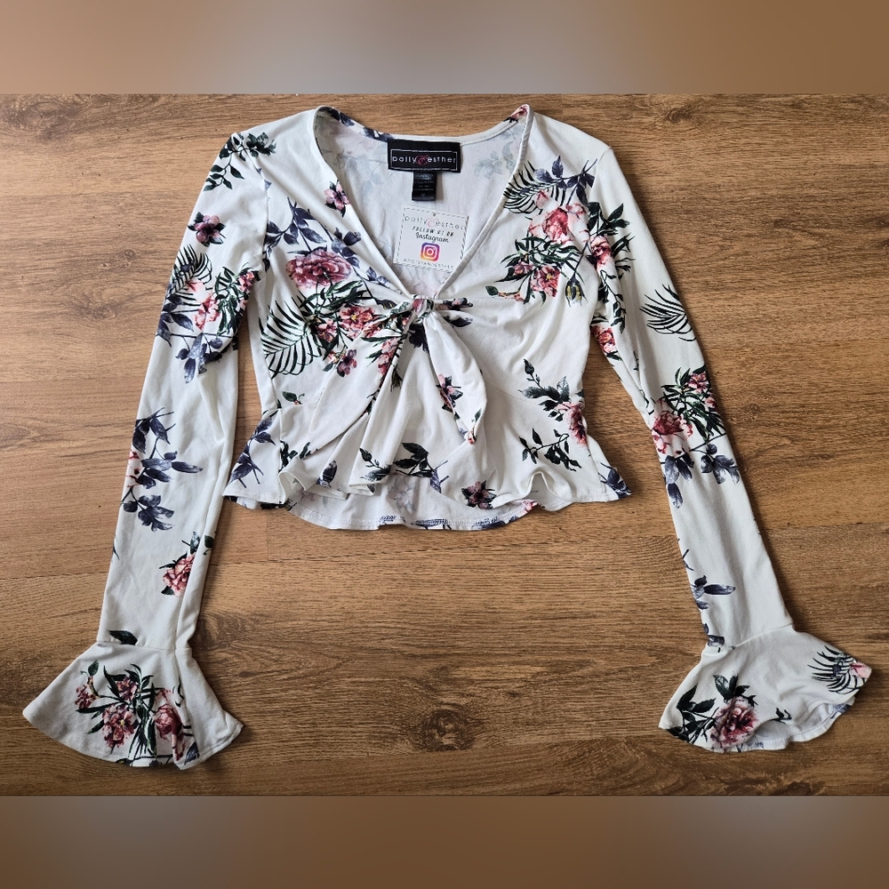 Polly And Esther Floral Print Cropped Blouse - Medium